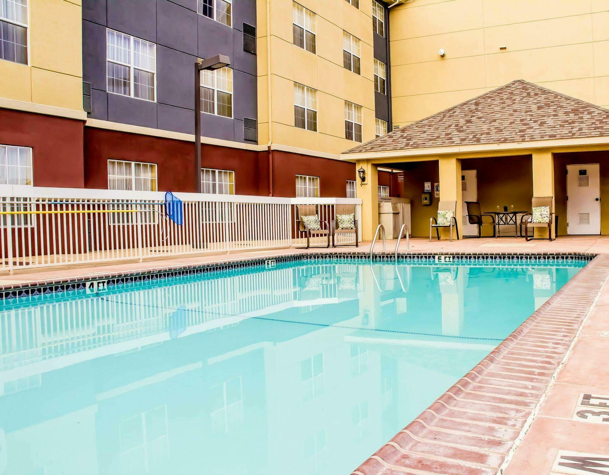 Homewood Suites By Hilton Lubbock Exterior foto